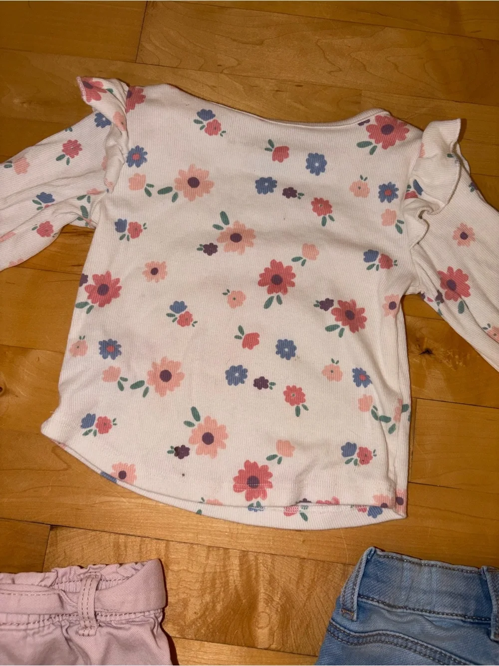 Set of 3 Floral Print Top & Denim Flare Bell Bottom Jeans & Pink Cargo Pants
